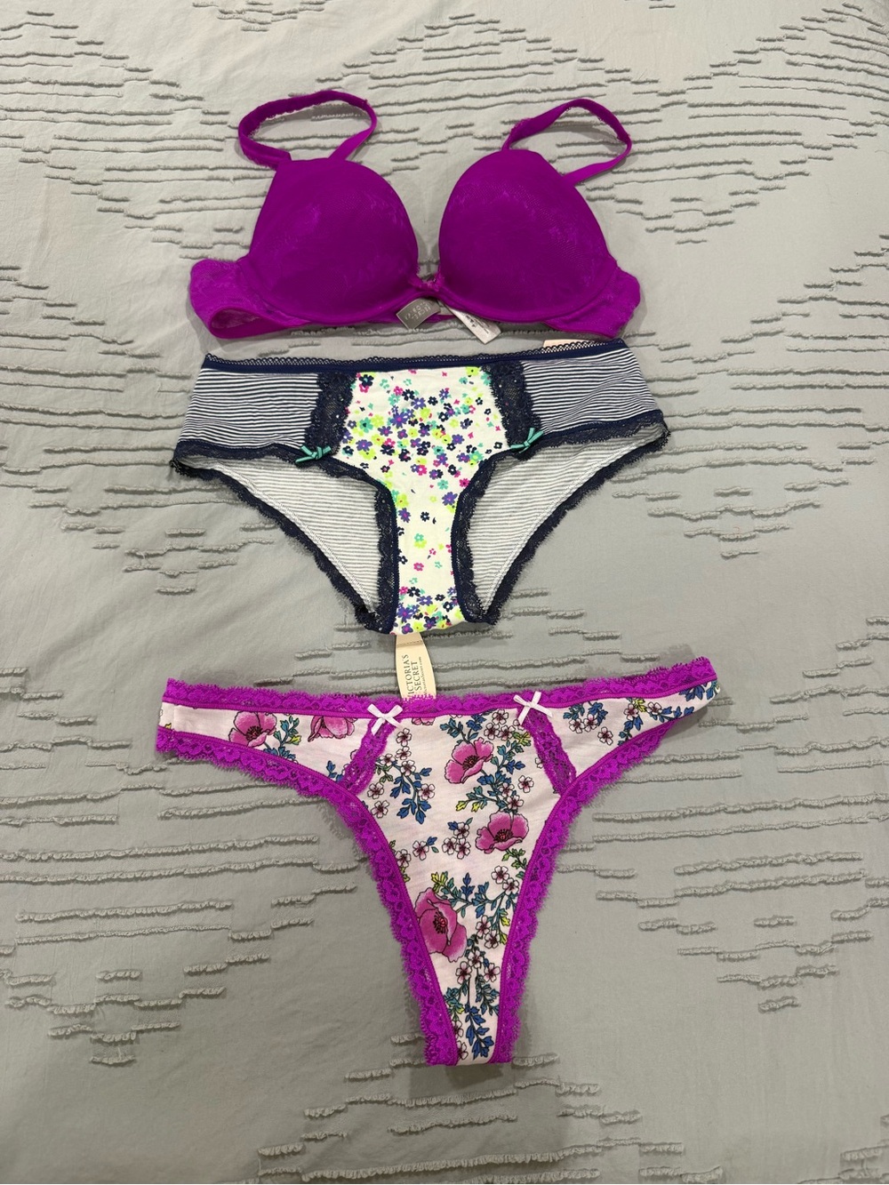 Victoria’s Secret Push Up Bra Set NWT/NWOT